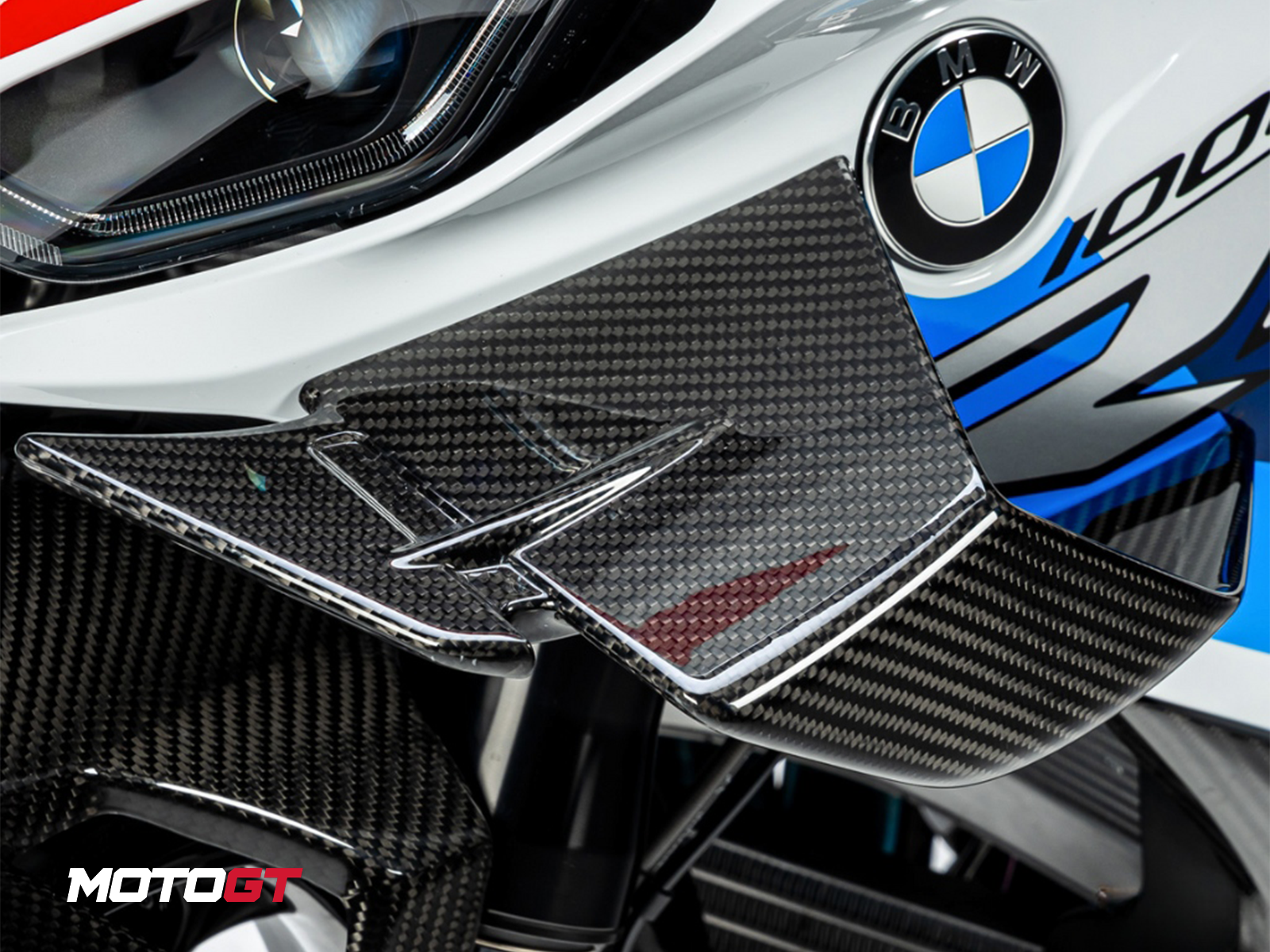 جناح خلفي من ألياف الكربون لدراجة BMW S1000RR — 4