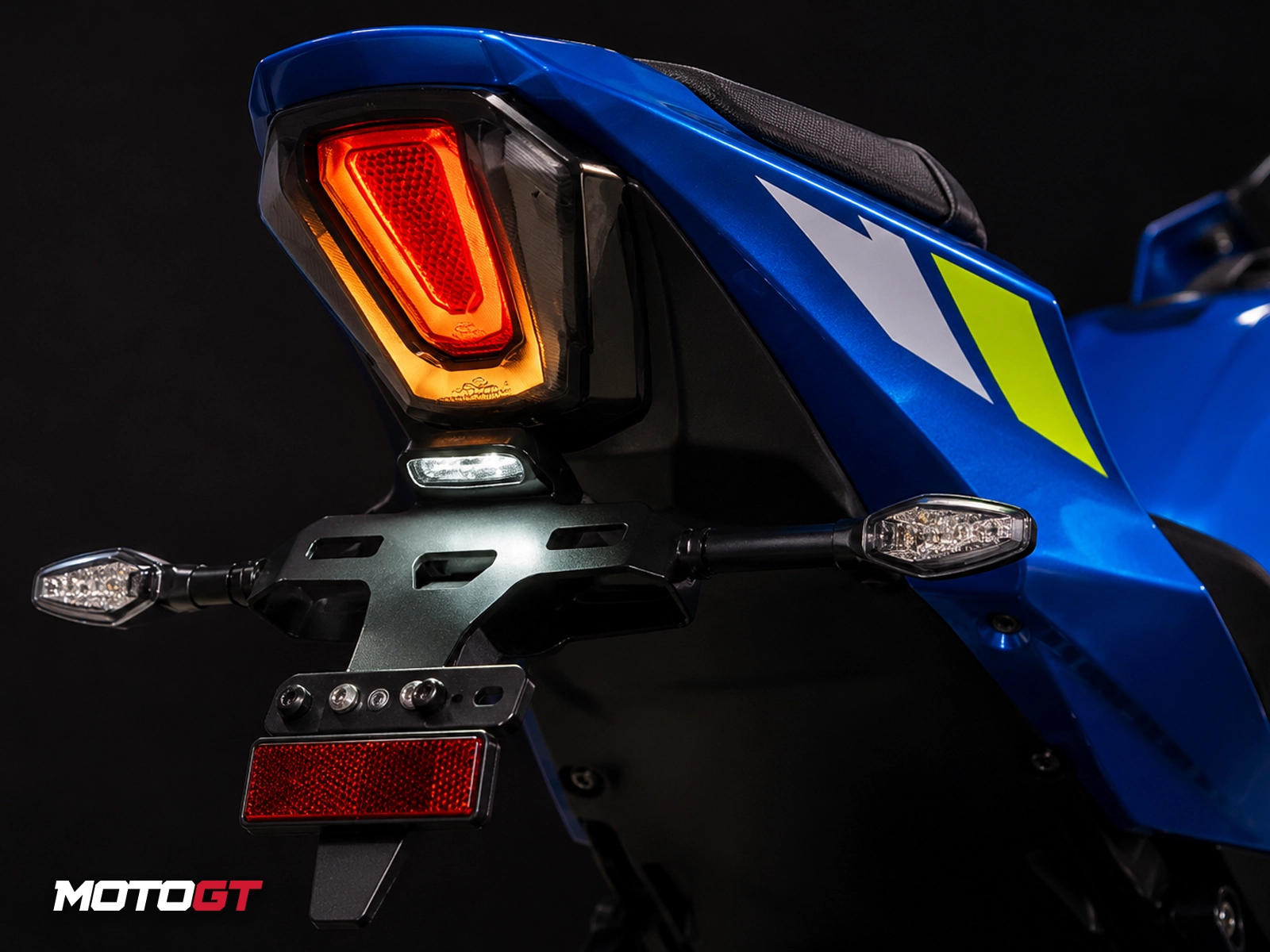 SUZUKI GSXR1000 REAR BLACK LIGHT 2019 - 2024