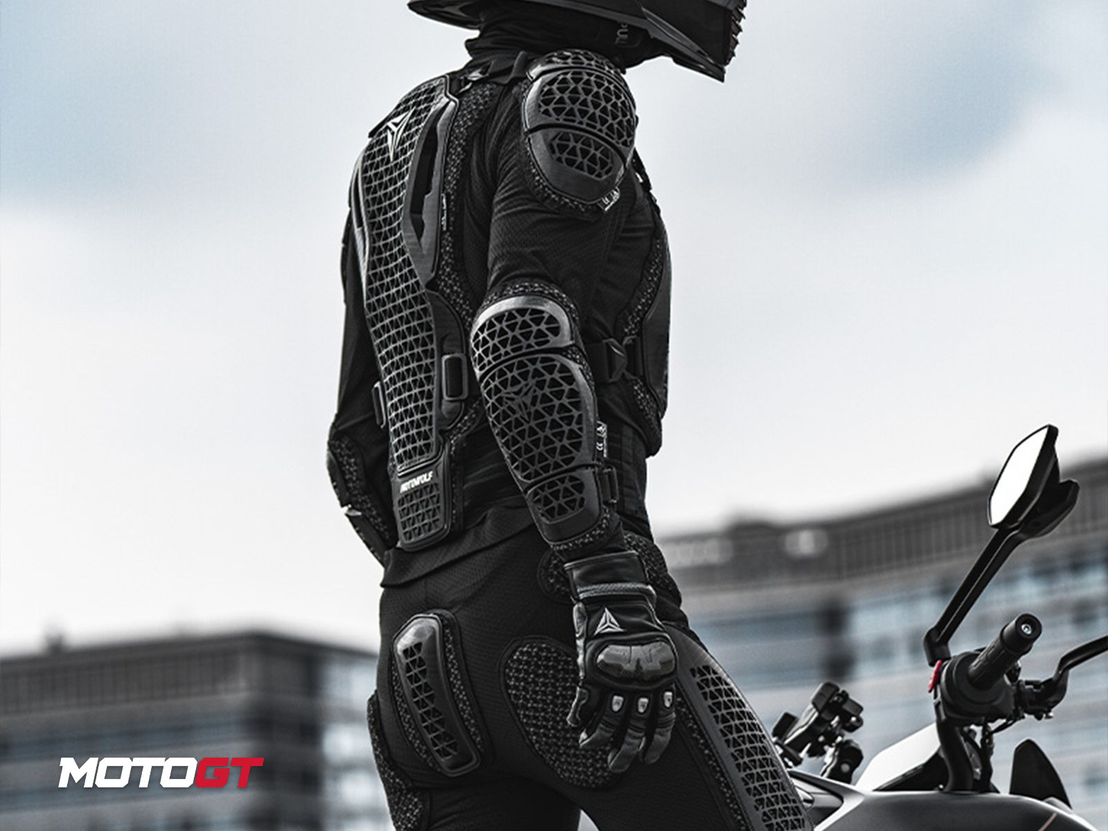 سترة موتوولف الخفيفة للسباقات — 3